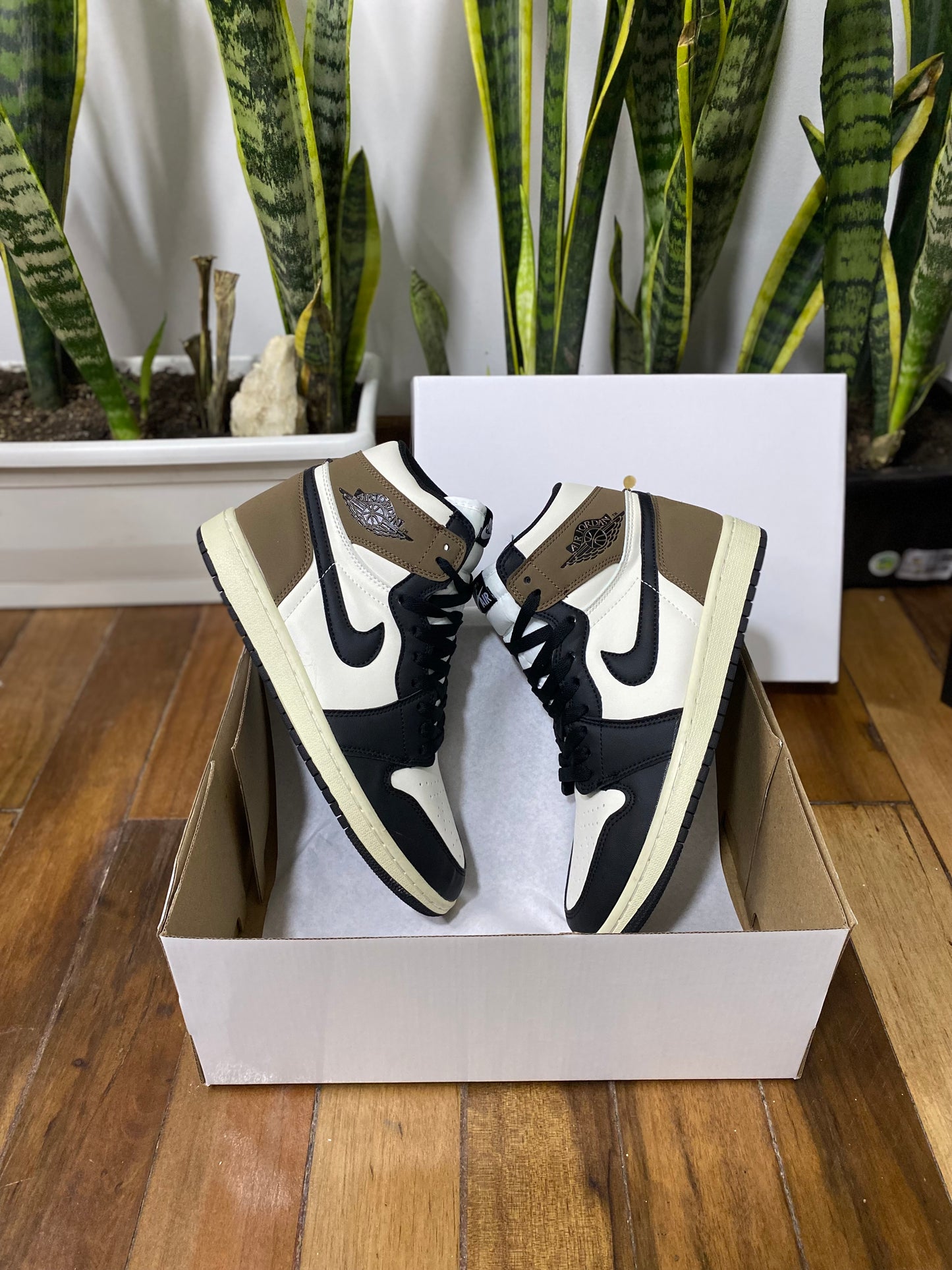 Air Jordan 1 High “Dark Mocha”