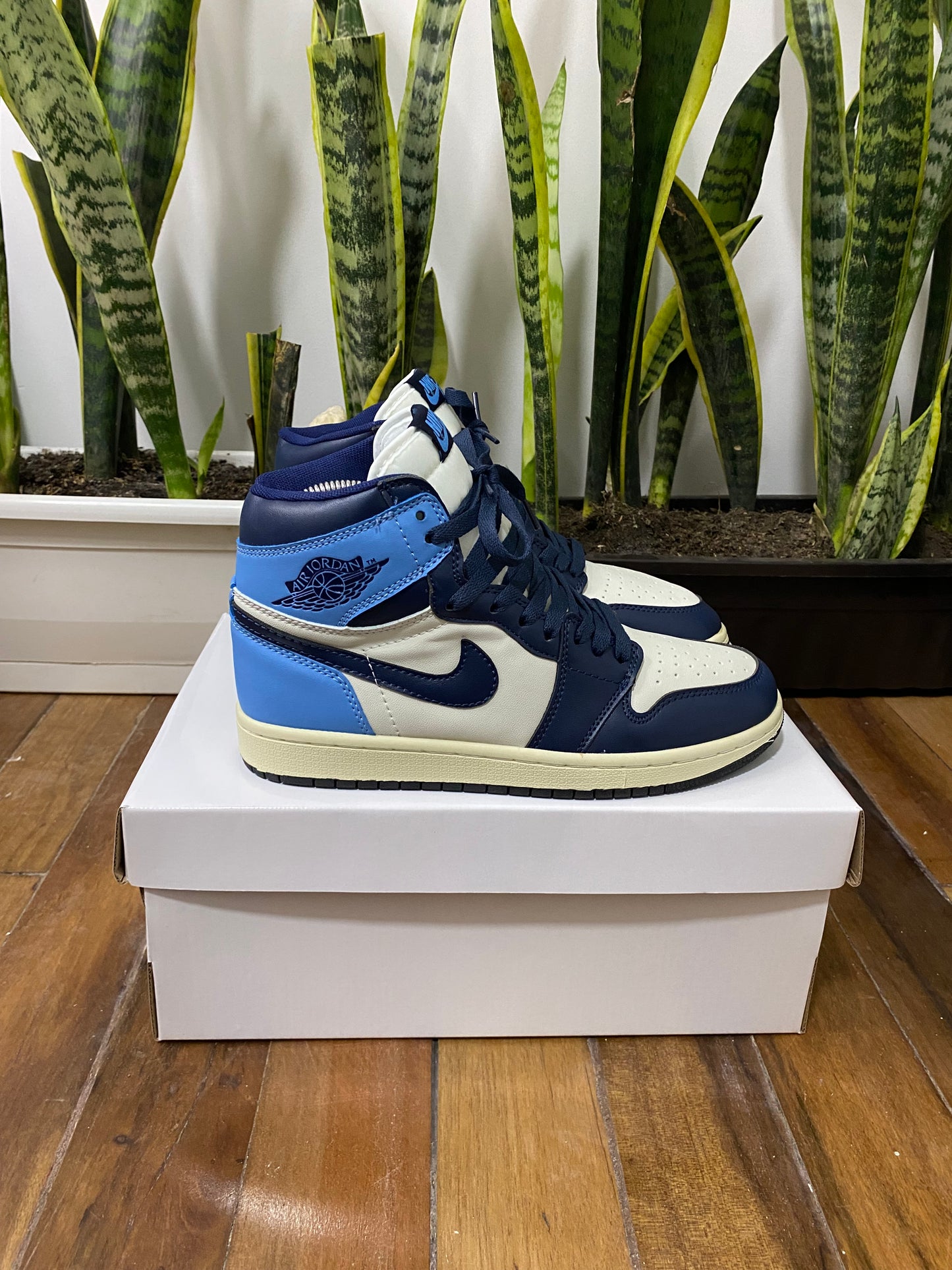 Air Jordan 1 High “Obsidian”