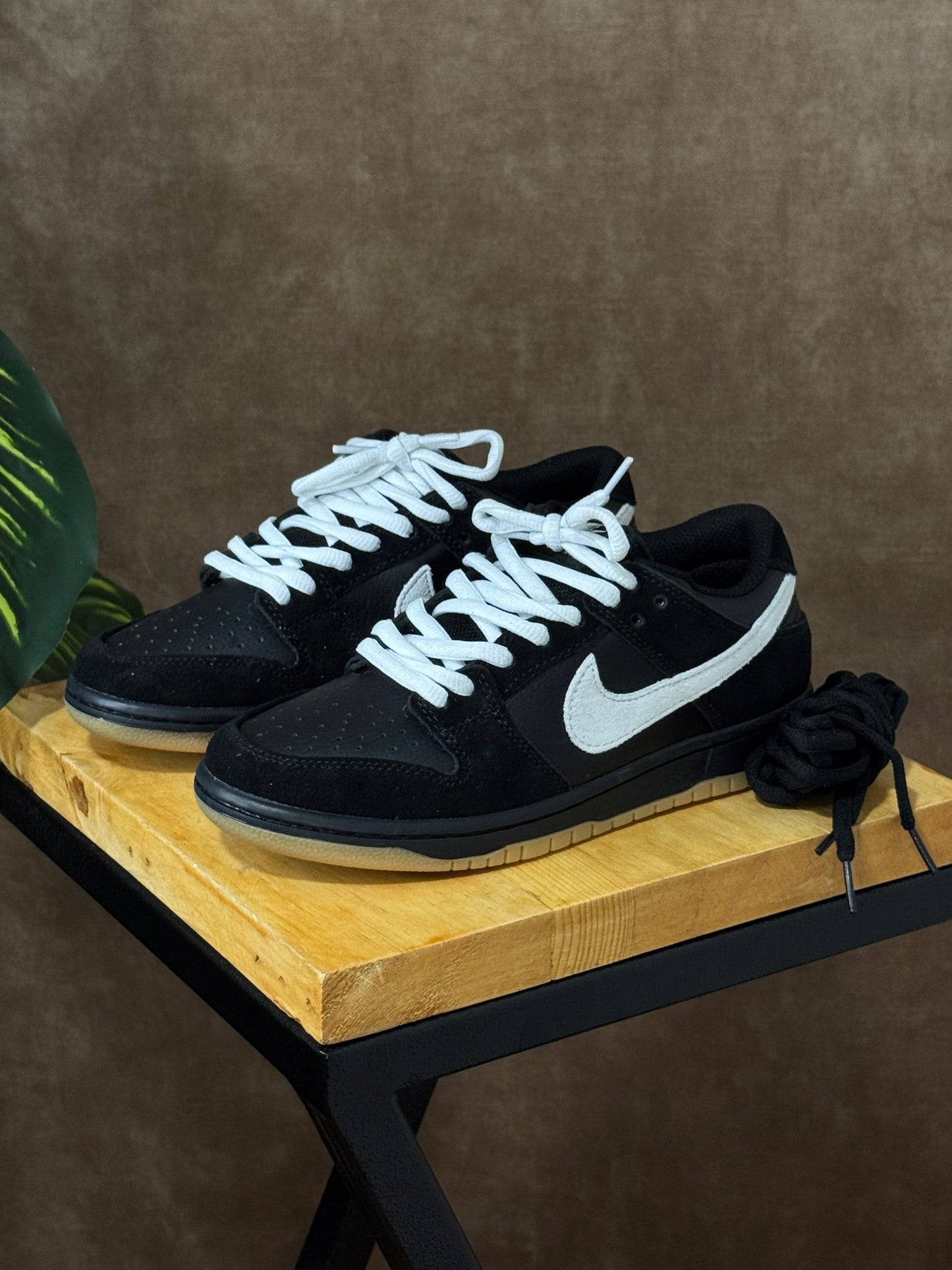 Nike SB Dunk Low “Fog Black Gum”