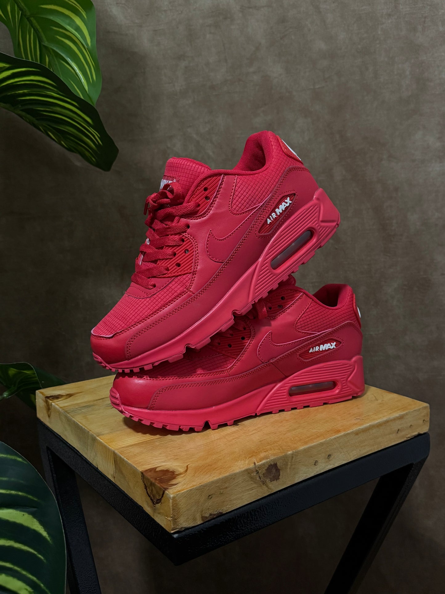 Nike Air Max 90 “Triple Red”