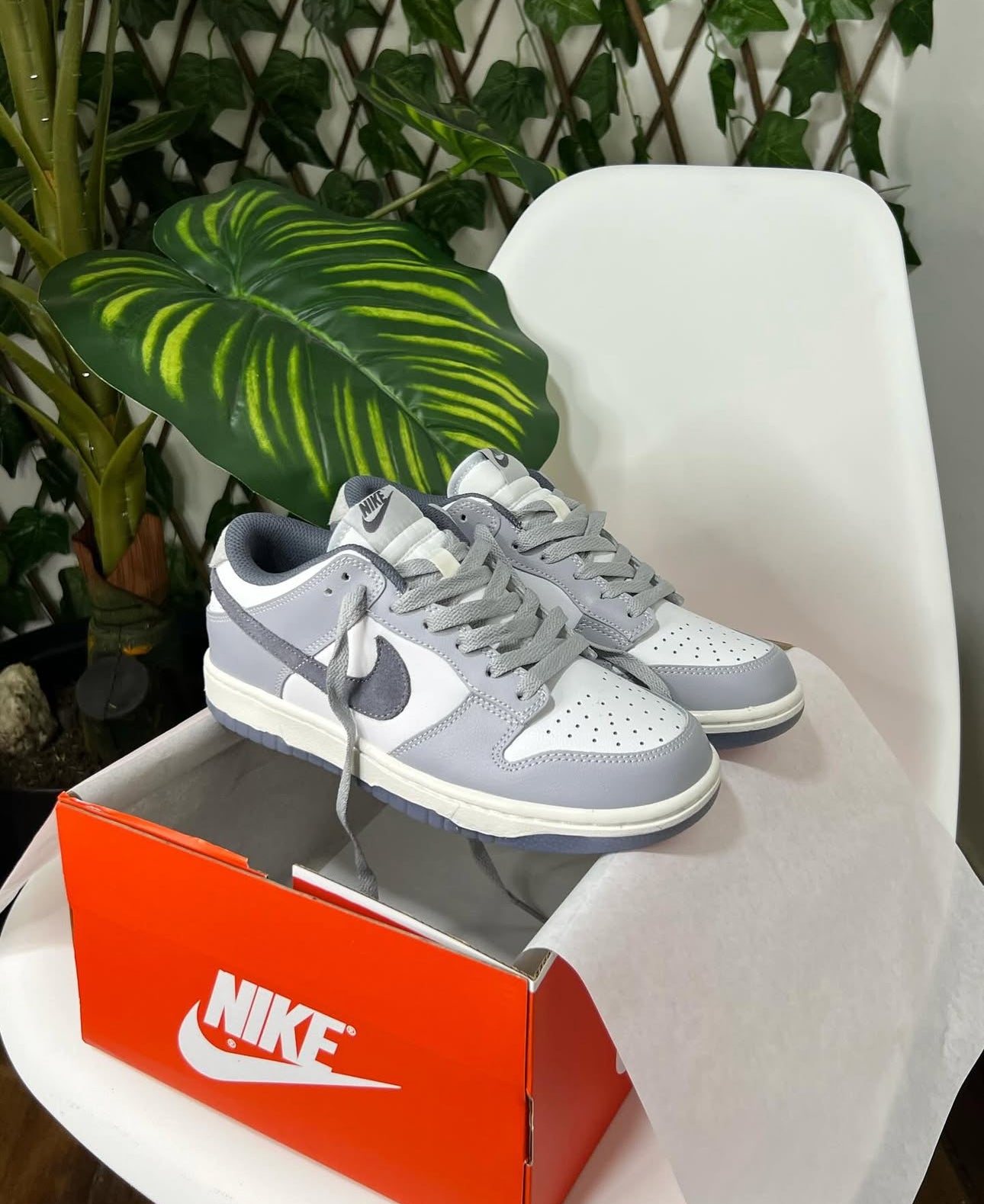 Nike SB Dunk Low “Light Carbon”