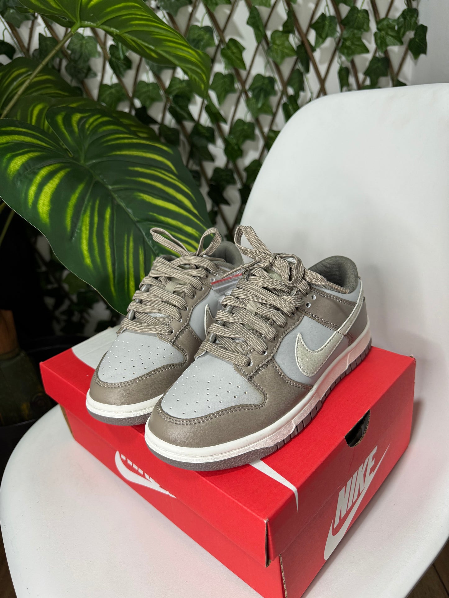 Nike SB Dunk Low “Bone Beige”