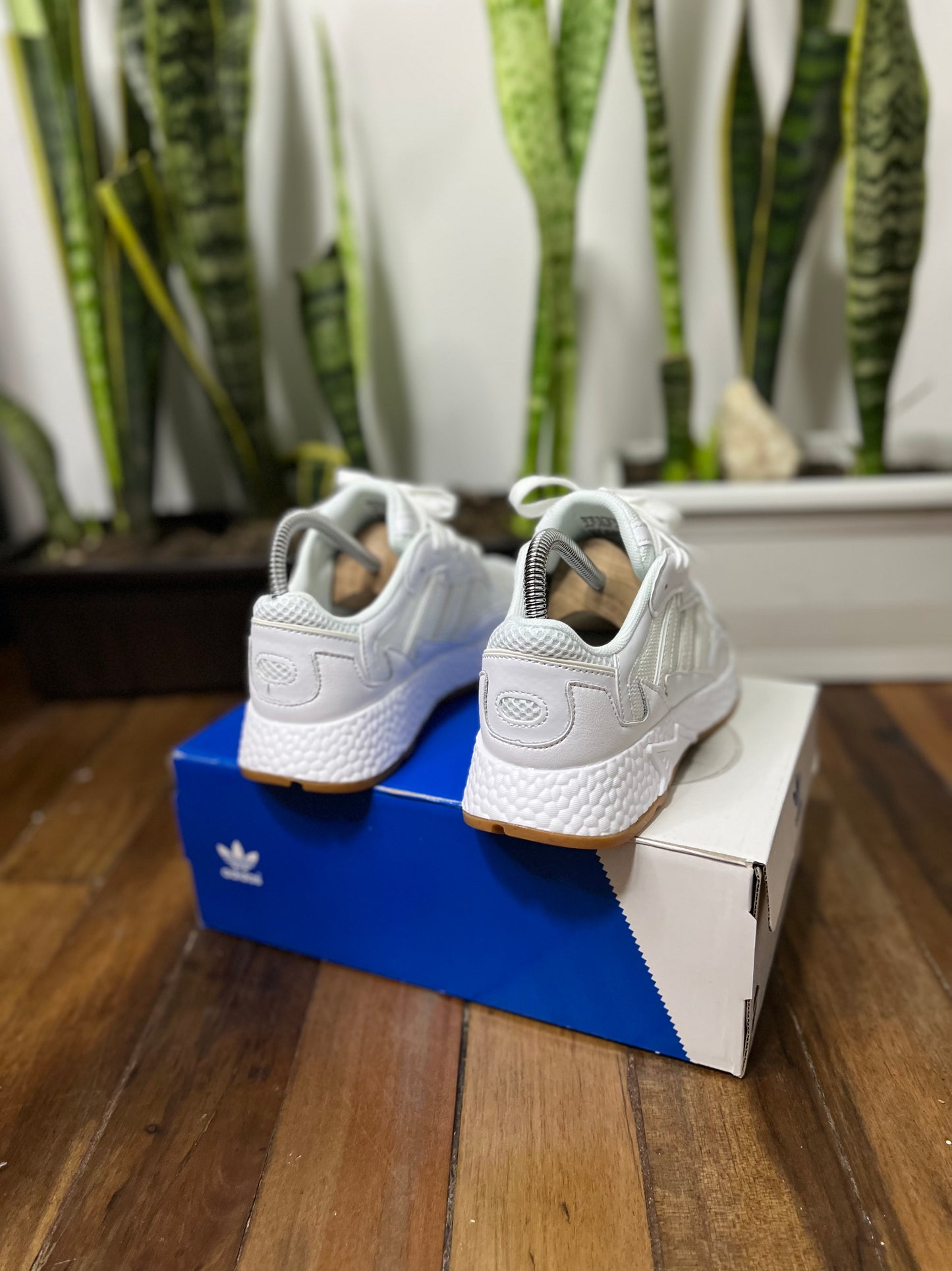 Adidas Tresc Run “White”
