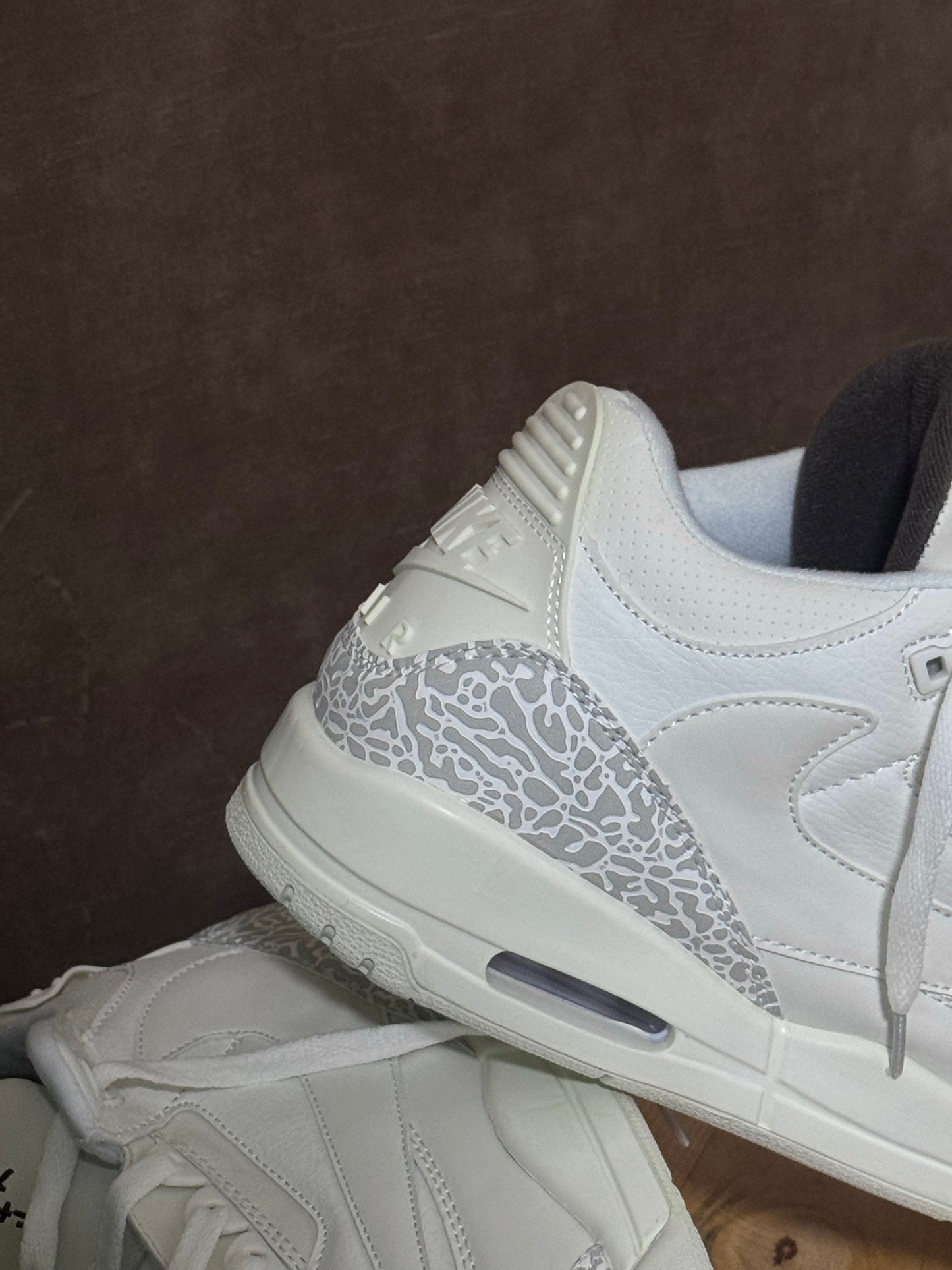 Air Jordan 3 x “Travis Scott”