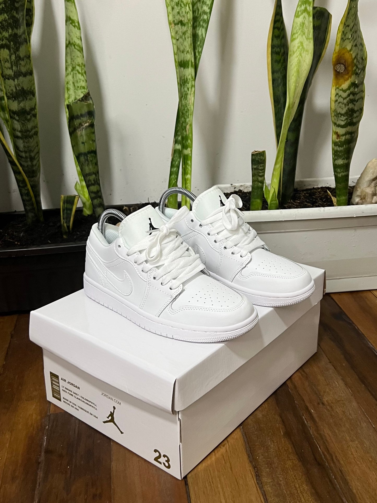 Air Jordan 1 Low “White”