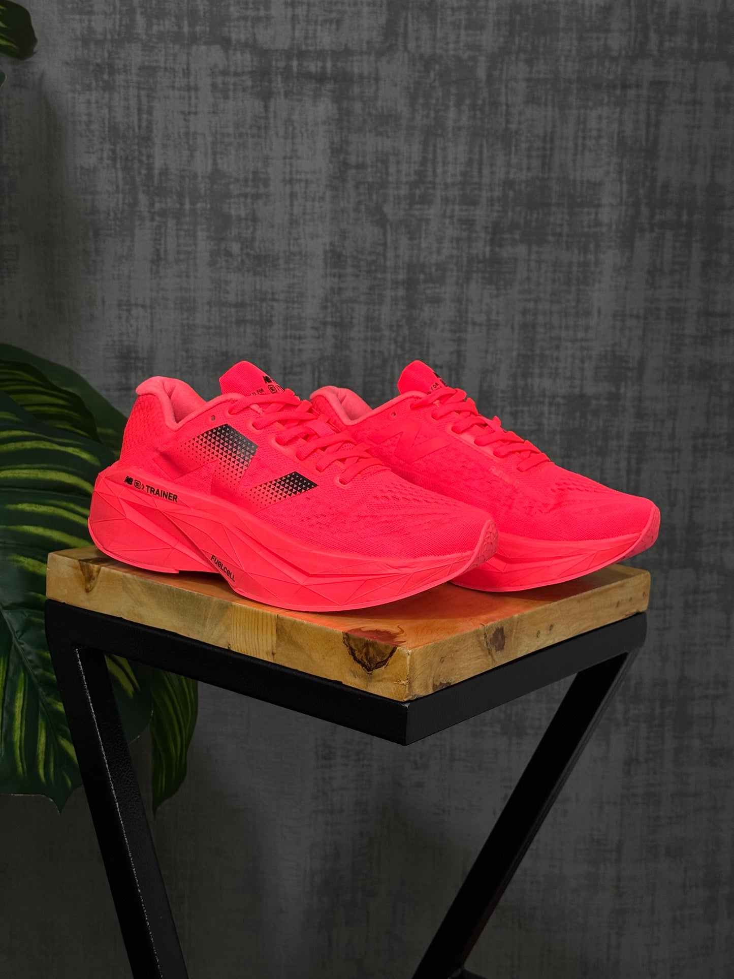 New Balance ELITE V4