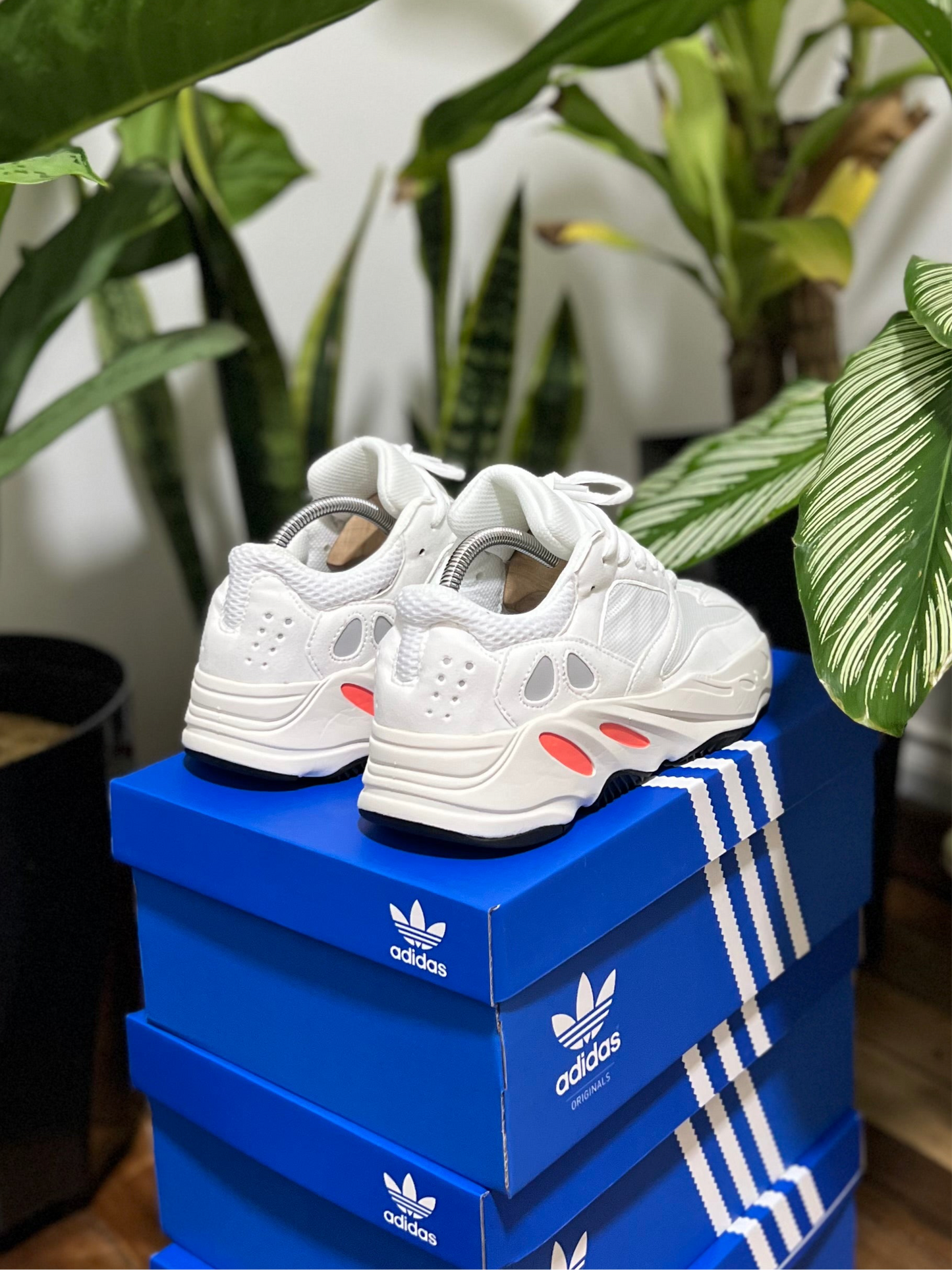 Adidas Yeezy 700 White