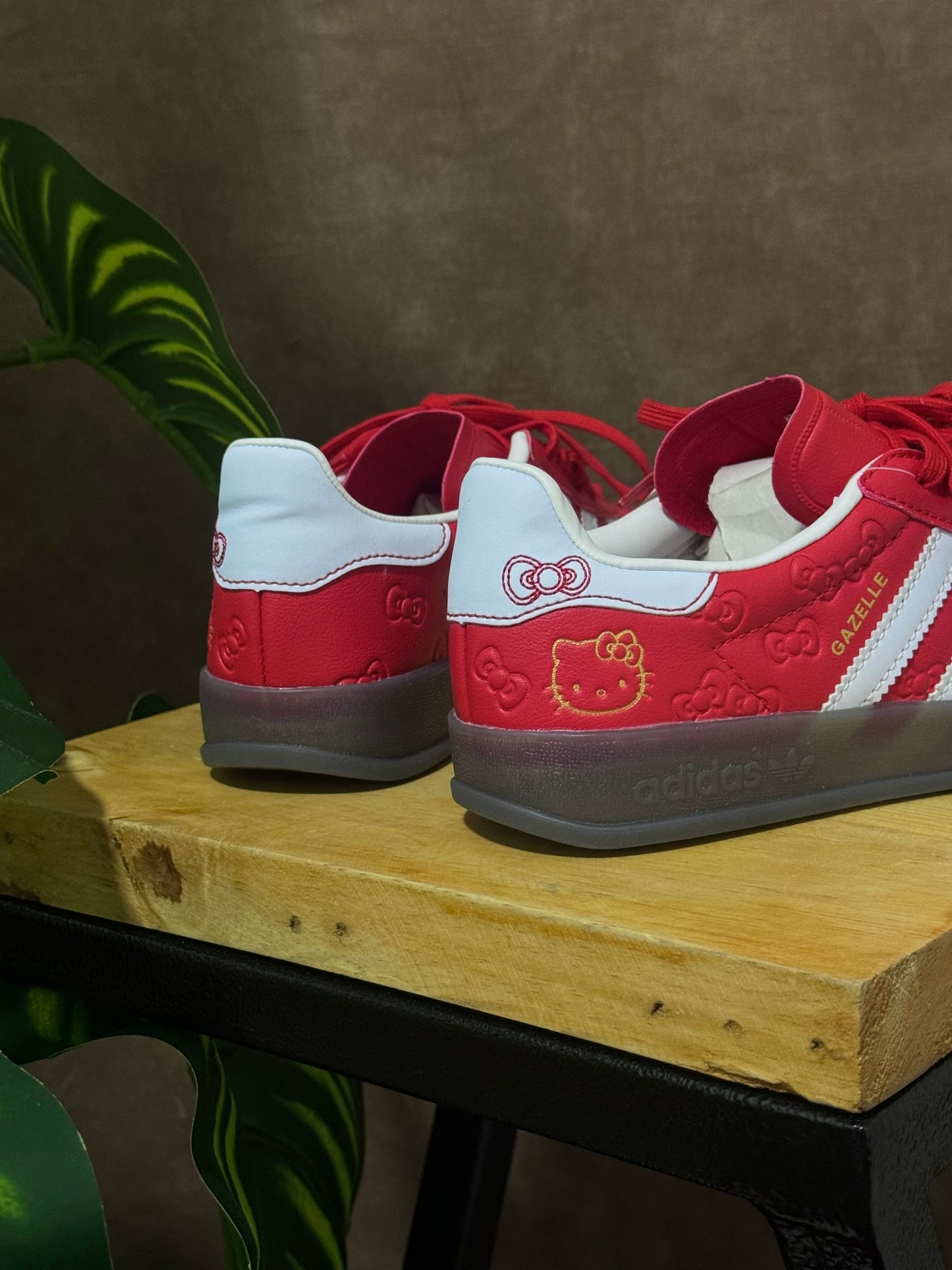 Adidas Gazelle Indoor x Hello Kitty “Red”