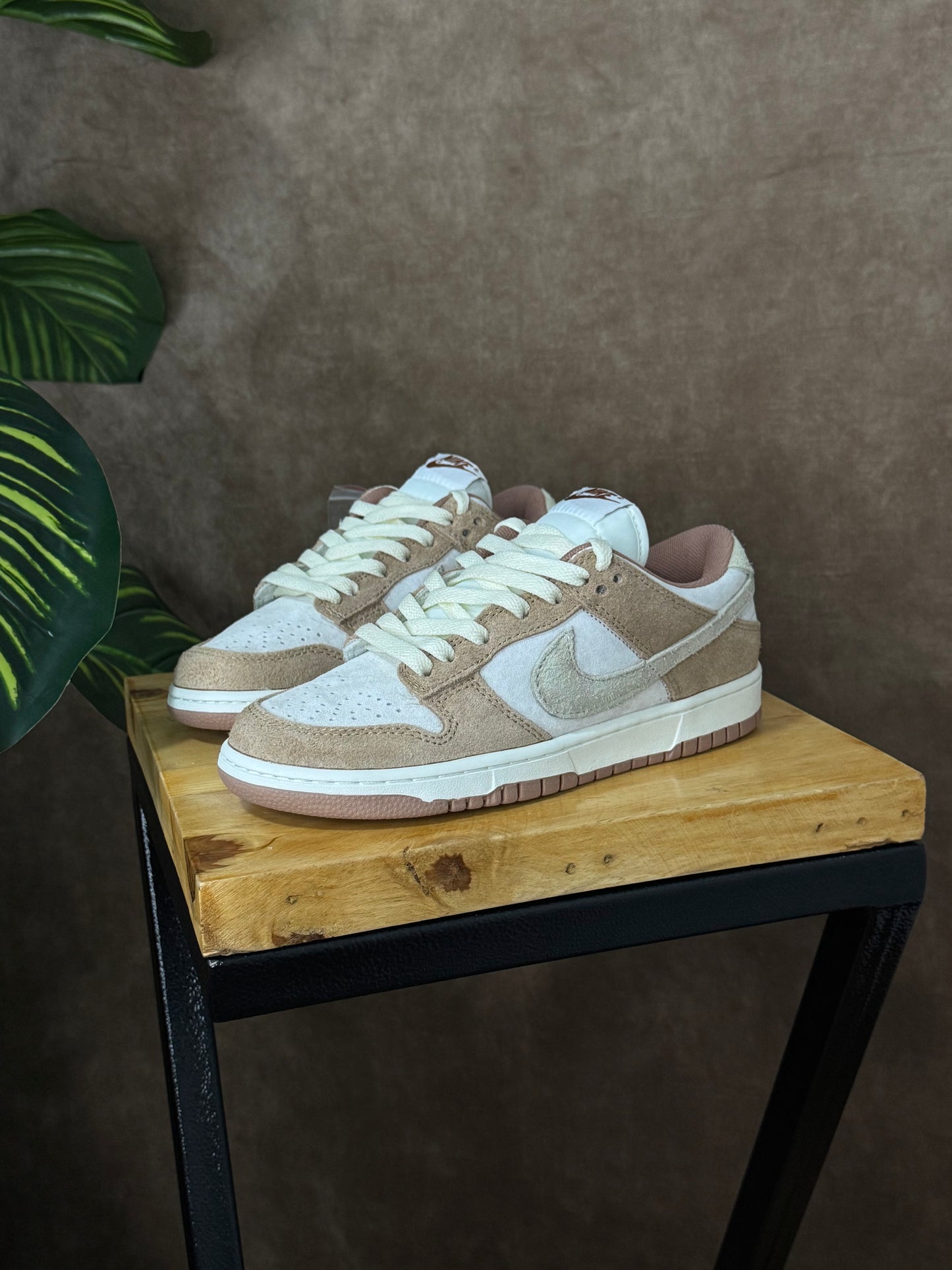 Nike SB Dunk Low “Curry”