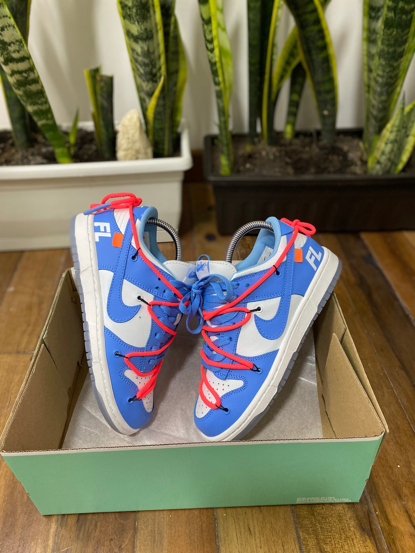 Nike SB Dunk Low x Off White
