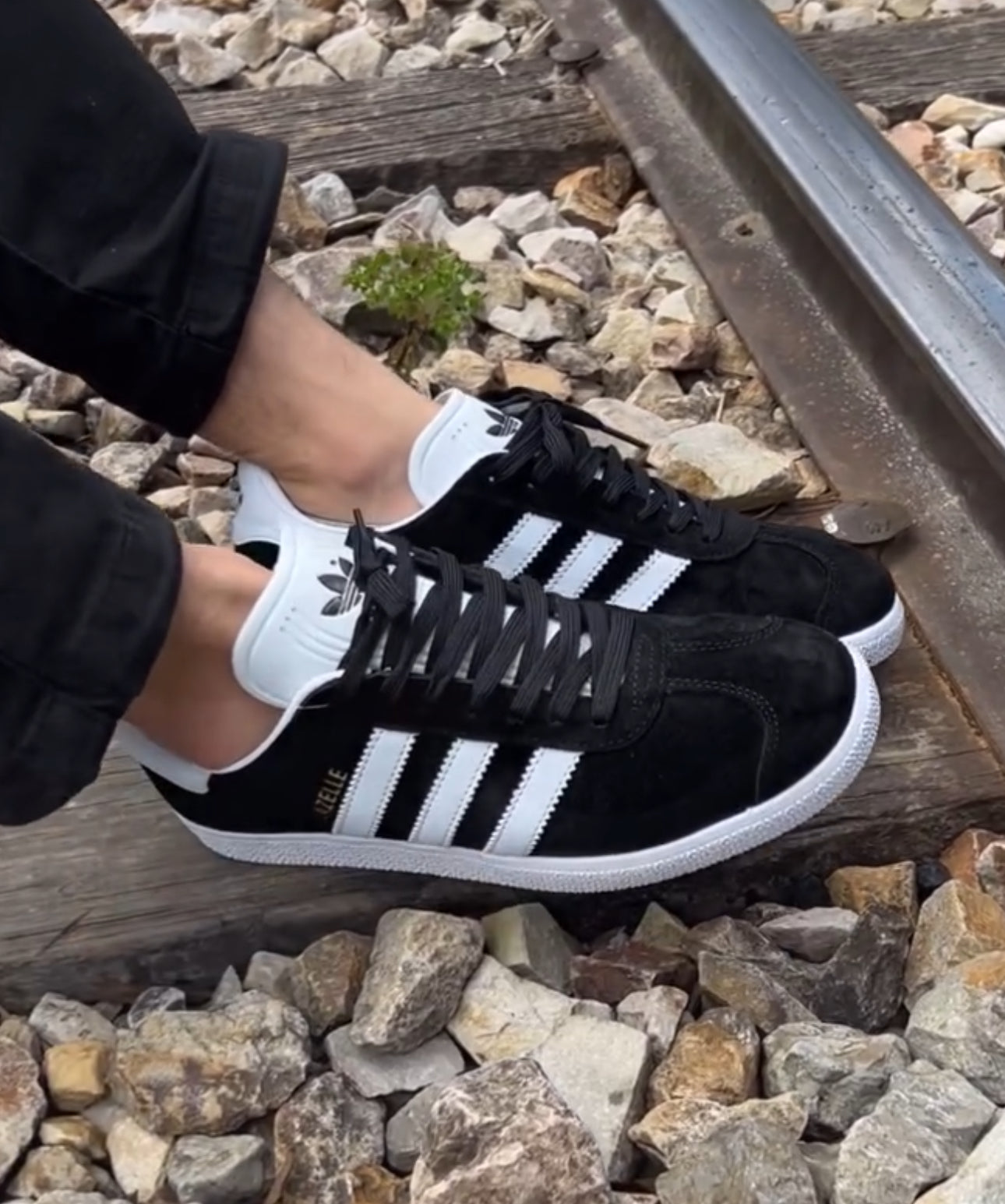 Adidas Gazelle “Black”