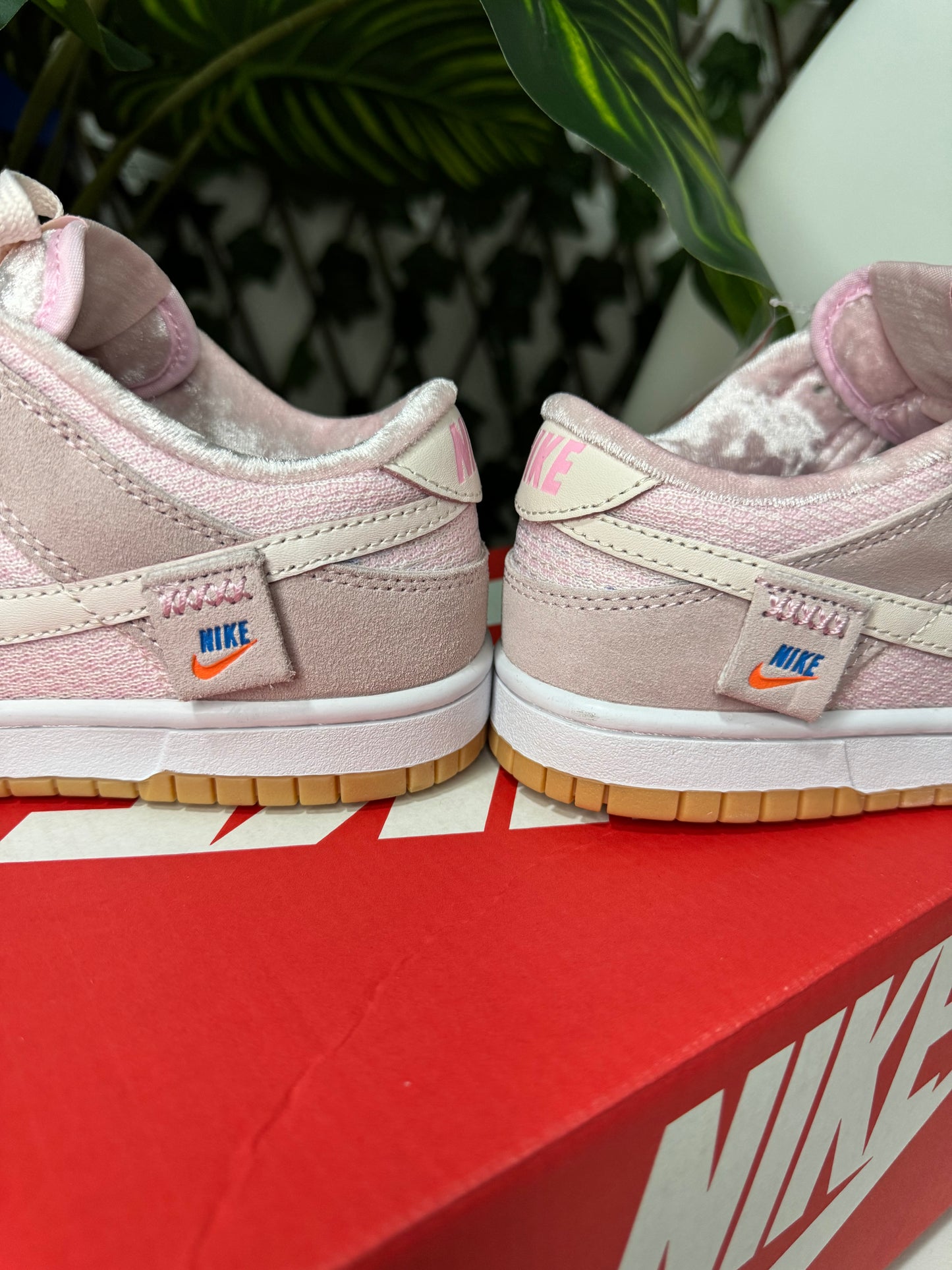 Nike SB Dunk Low “Se Teddy Bear”