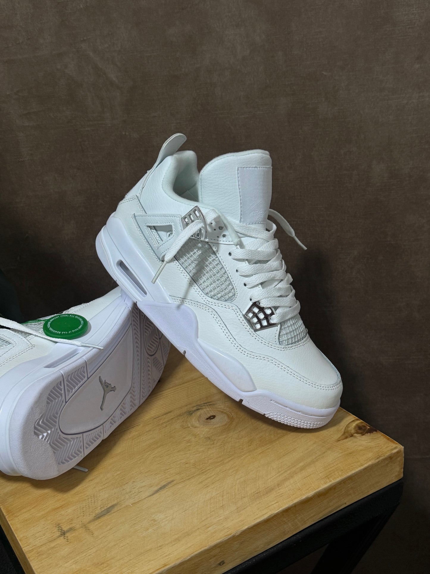 Air Jordan 4 Metallic Silver
