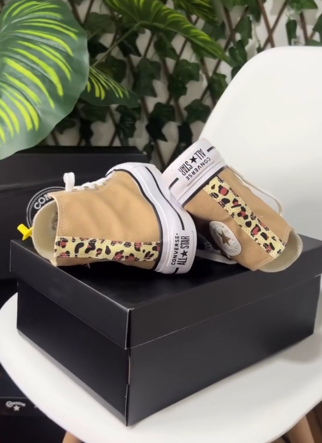 Converse Chuck Taylor Plataforma “Beige”