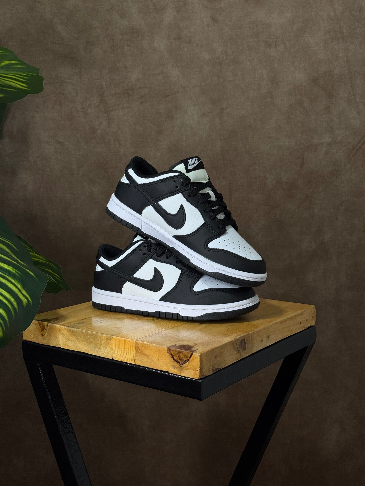 Nike SB Dunk Low “Panda”