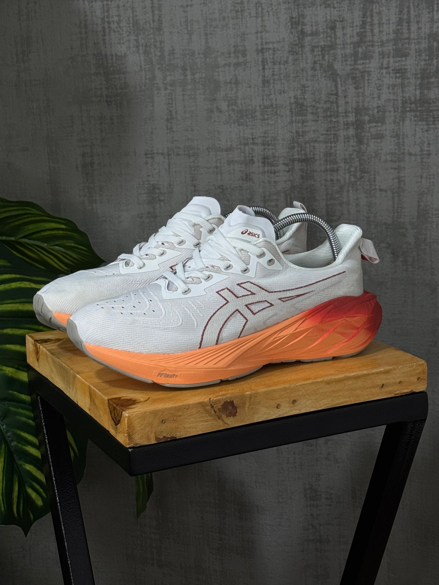 Asics Novablast 4