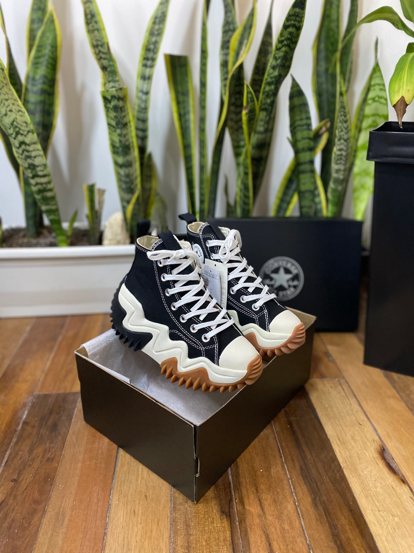 Converse Run Star Motion
