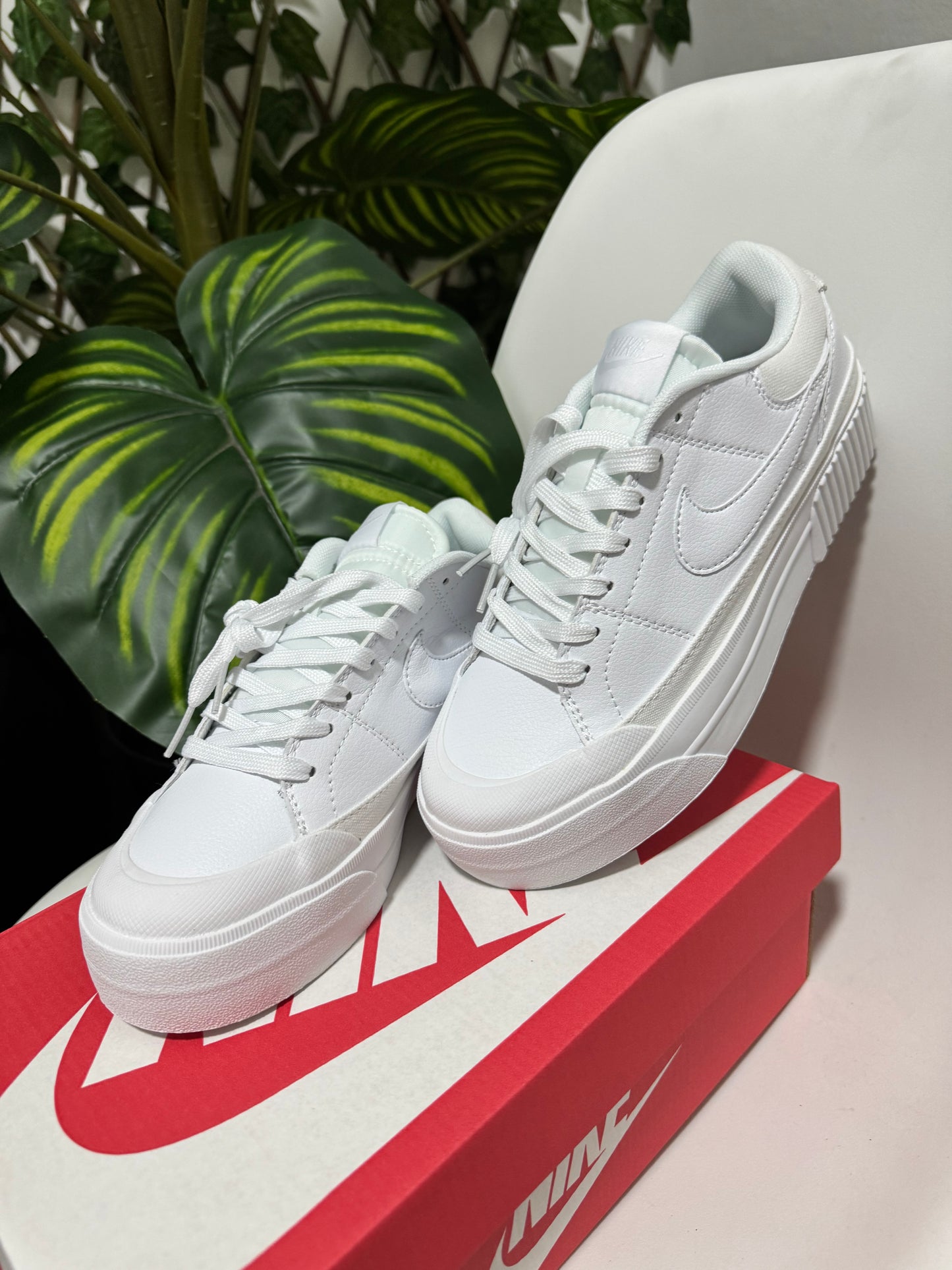 Nike Court Legacy White