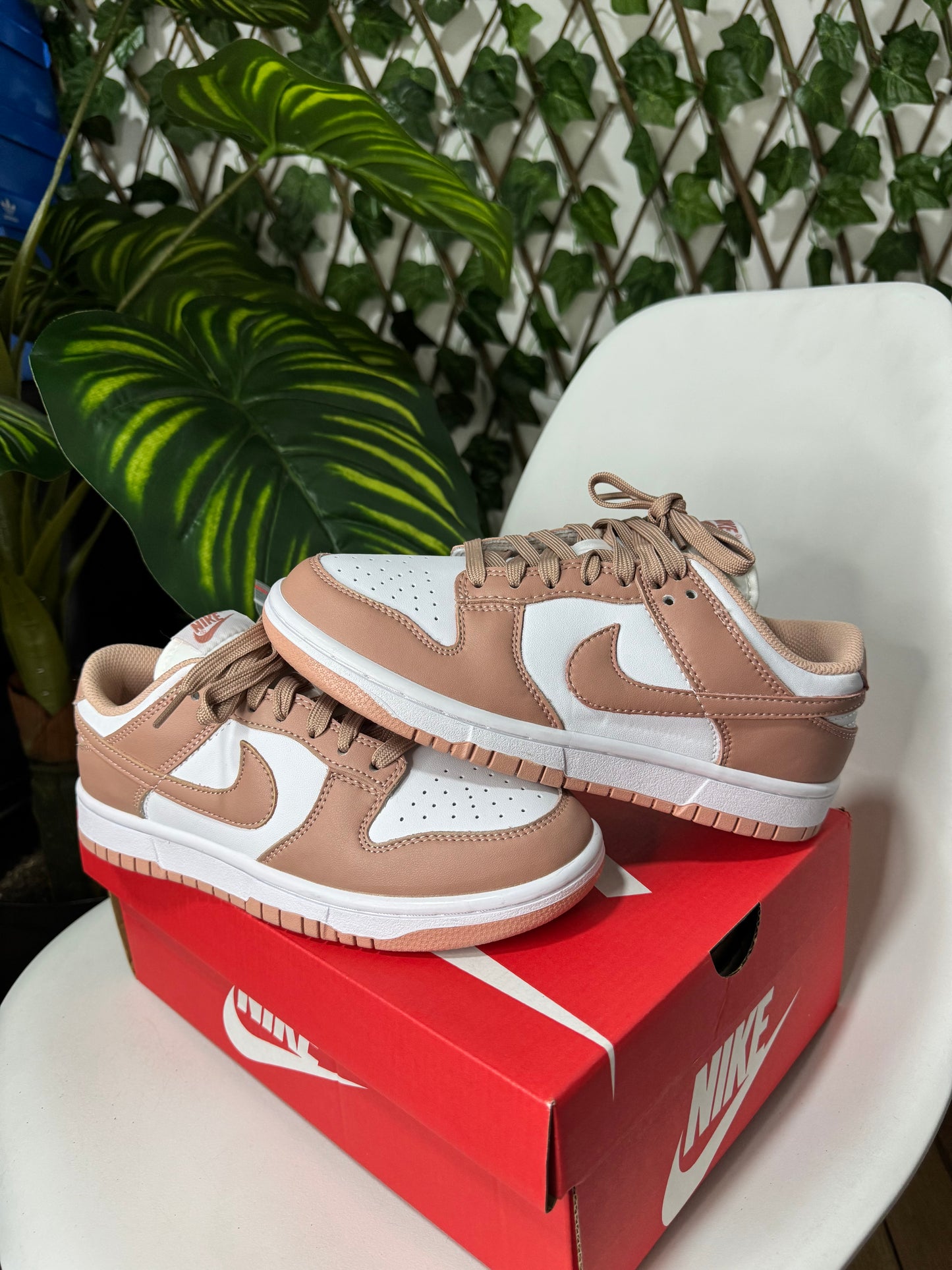 Nike SB Dunk Low “Rose Whisper”