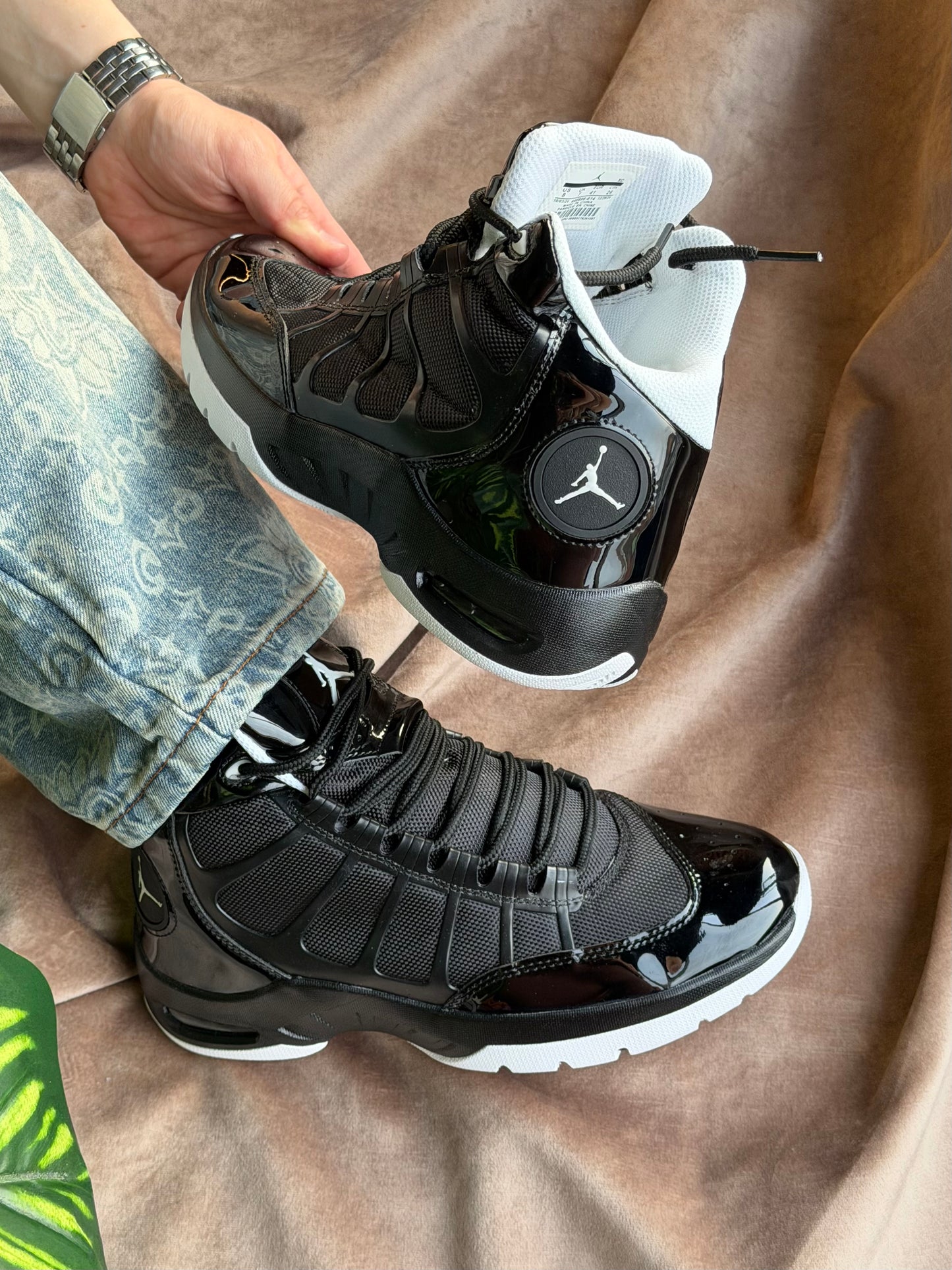 Air Jordan Max Aura “Black”