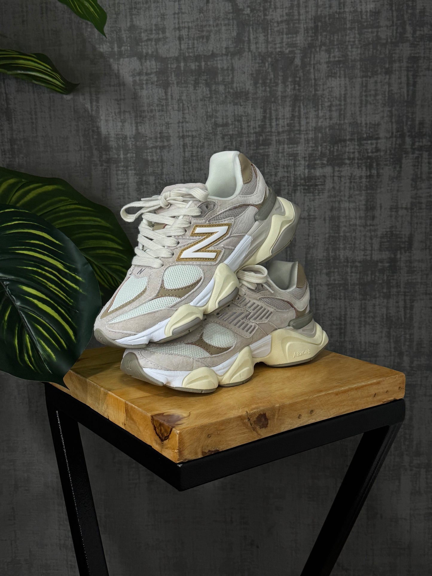 New Balance 9060 Cream