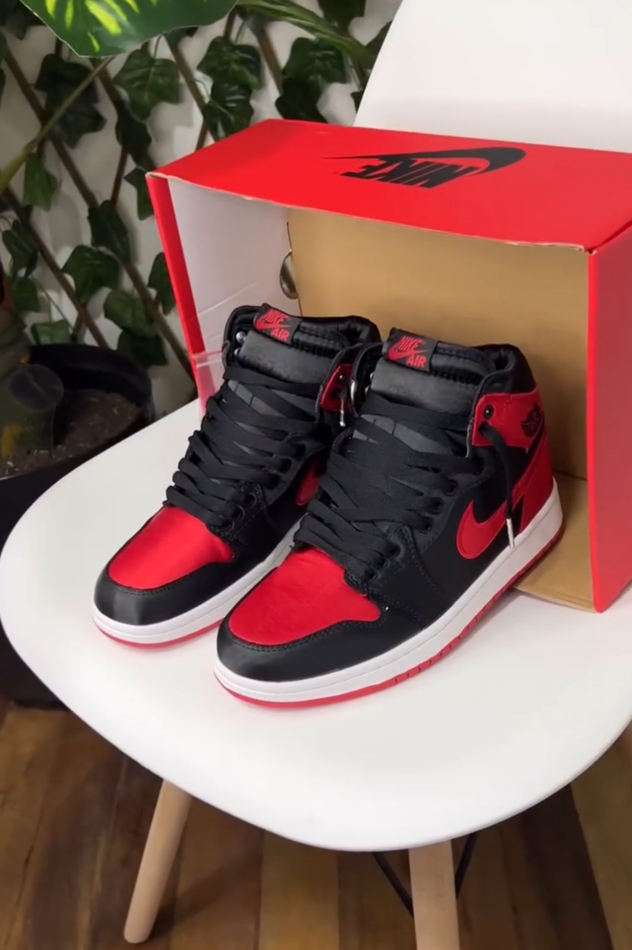 Air Jordan 1 High “Satin Bred”