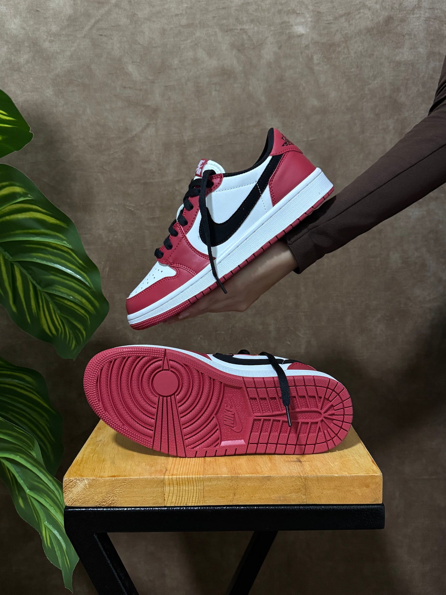 Air Jordan 1 Low “Chicago”