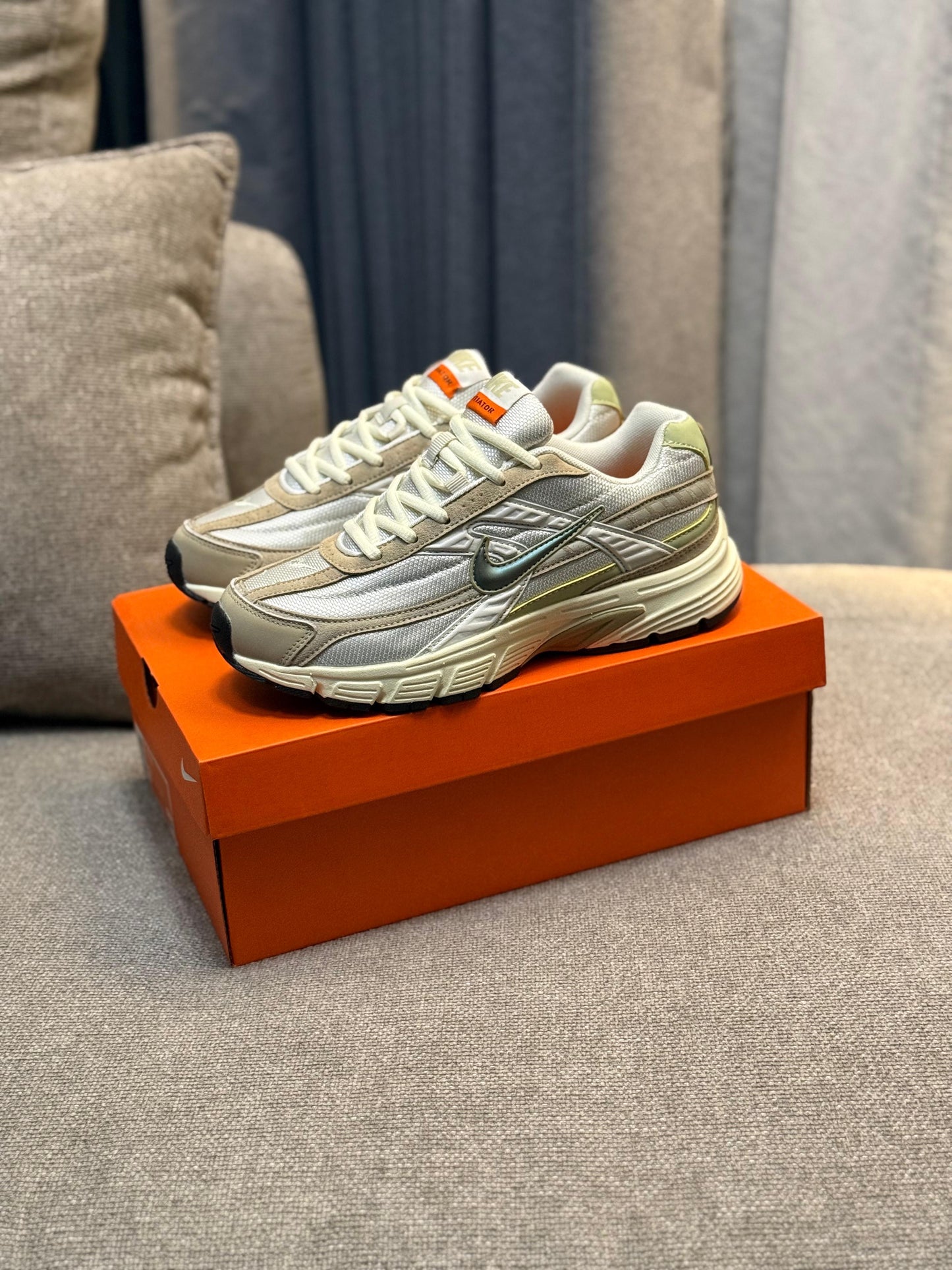 Nike Initiator
