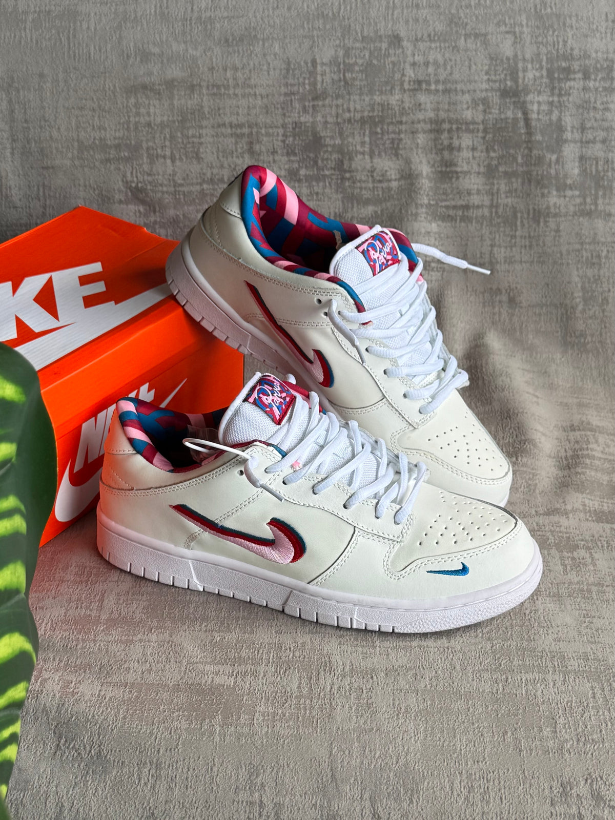 Nike SB Dunk Low x Parra