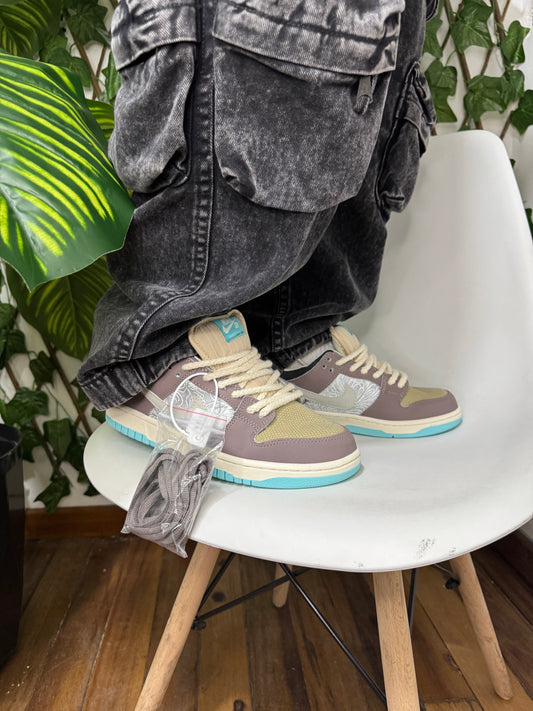 Nike SB Dunk Low “Big Money Savings”