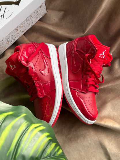 Air Jordan 1 Mid SE “Pomegranate”