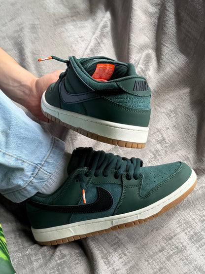 Nike SB Dunk Low “Deep Fir”