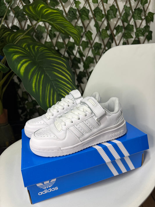 Adidas Forum Low “Triple White”