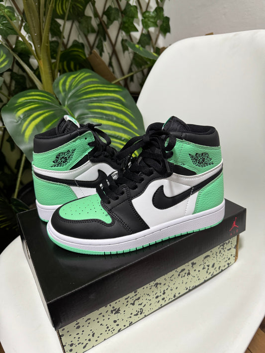 Air Jordan 1 High Green Glow