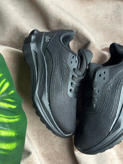 Alo Yoga Runner Low