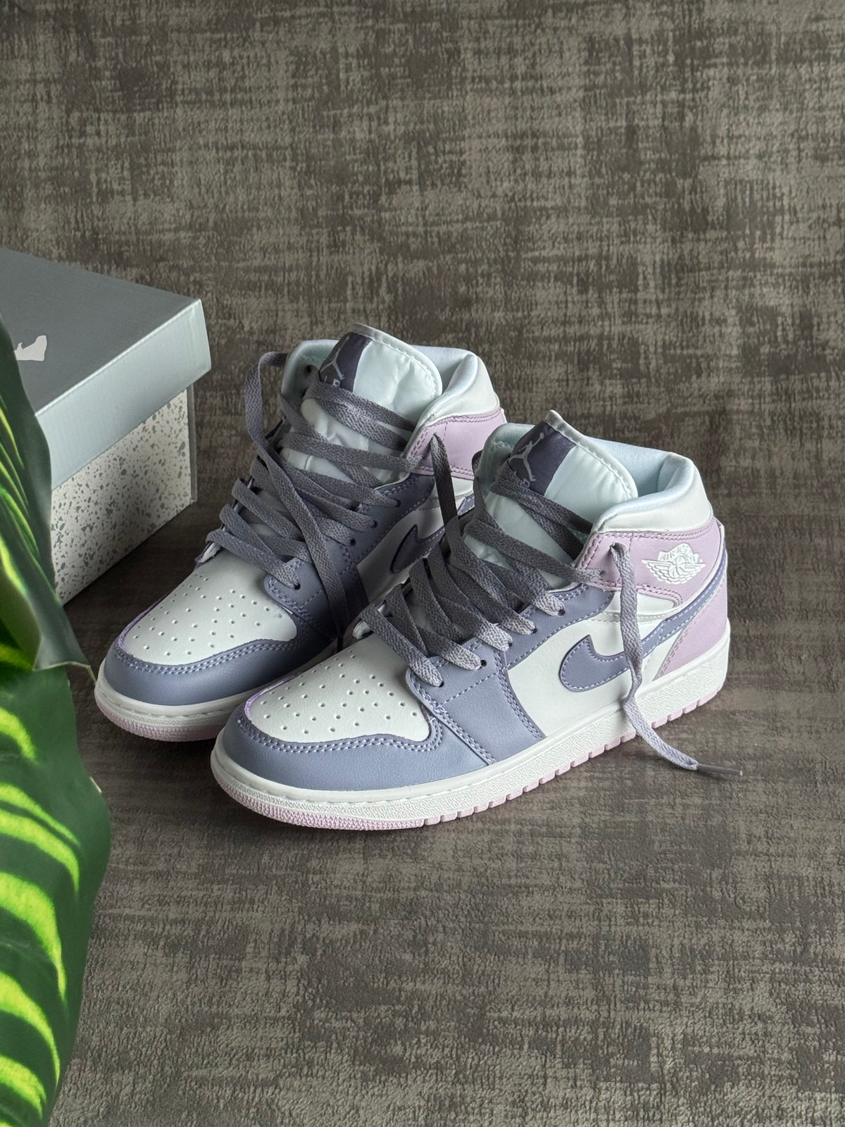 Air Jordan 1 Mid “Indigo Haze”
