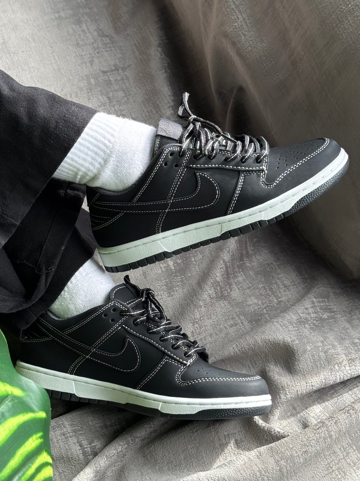 Nike SB Dunk Low “Black Contrast Stitch”