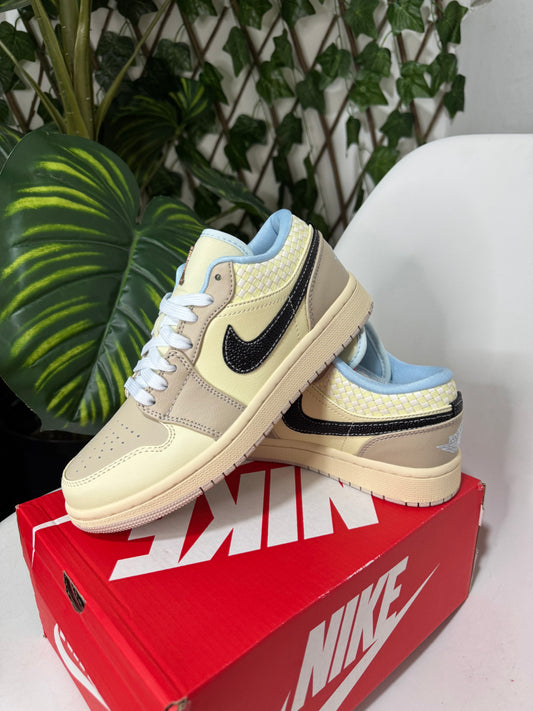 Air Jordan 1 Low Sanddrift