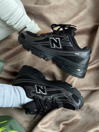 New Balance 740 “Black”
