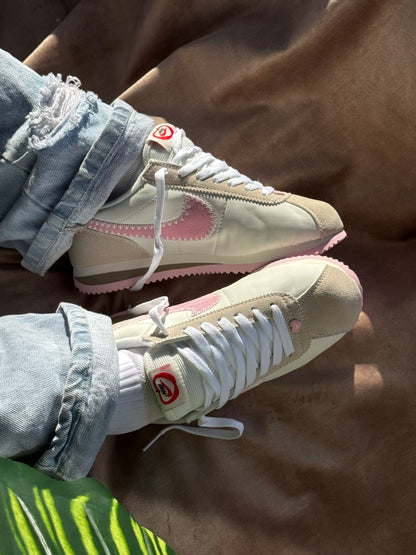 Nike Cortez “San Valentín”
