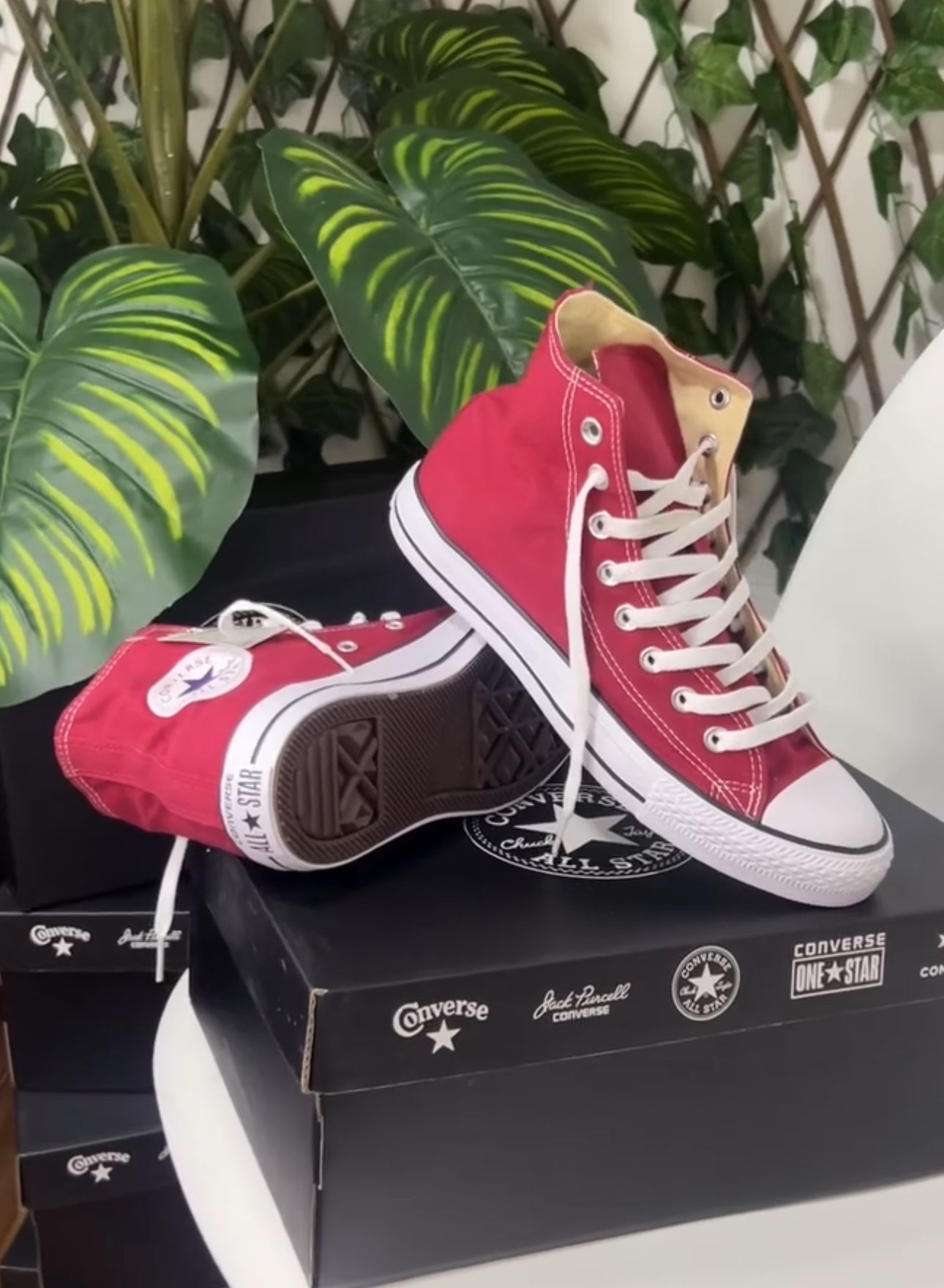Converse Chuck Taylor All Star “Vinotinto”