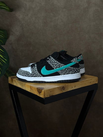 Nike SB Dunk Low “Atmos Elephant”