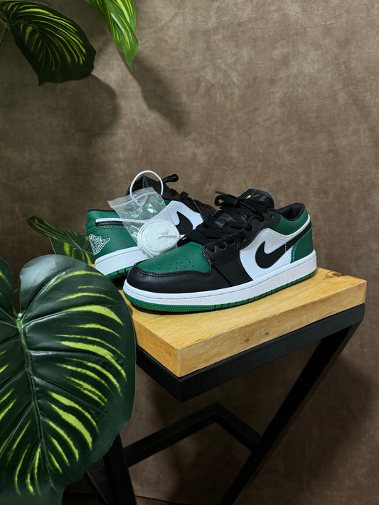 Air Jordan 1 Low “Green Toe”