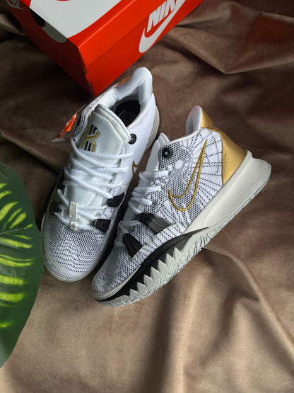 Nike Kyrie 7