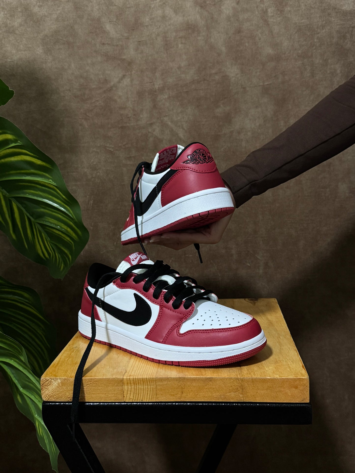 Air Jordan 1 Low “Chicago”