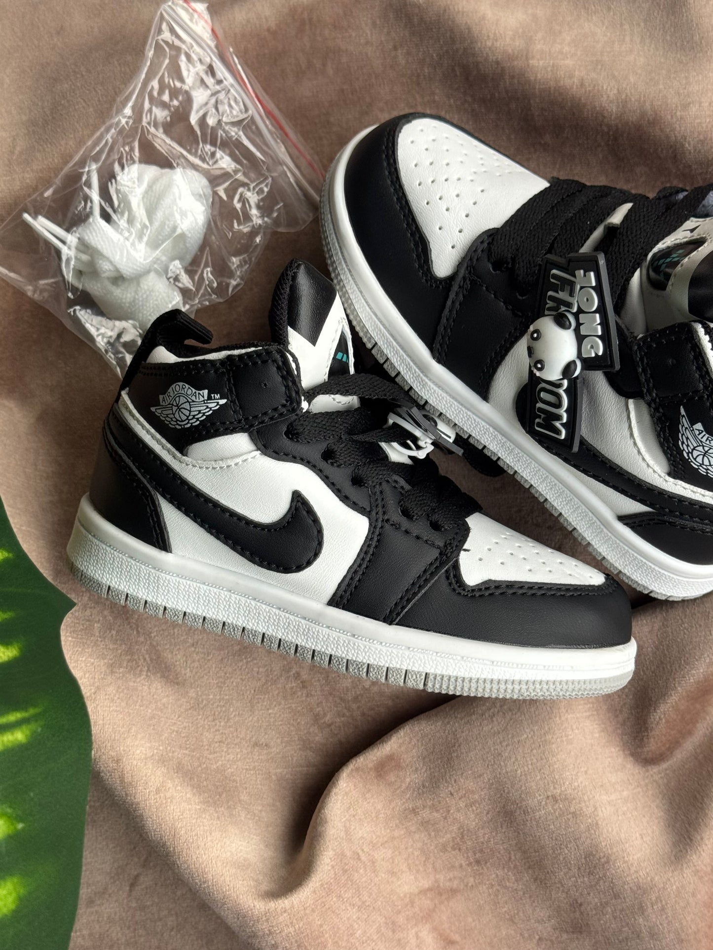 Air Jordan 1 High “Panda”