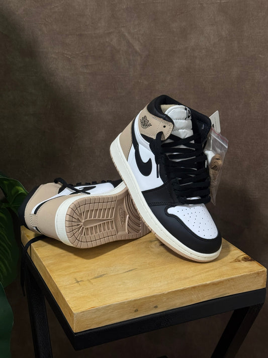 Air Jordan 1 High OG “Latte”