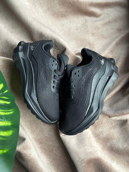 Alo Yoga Runner Low