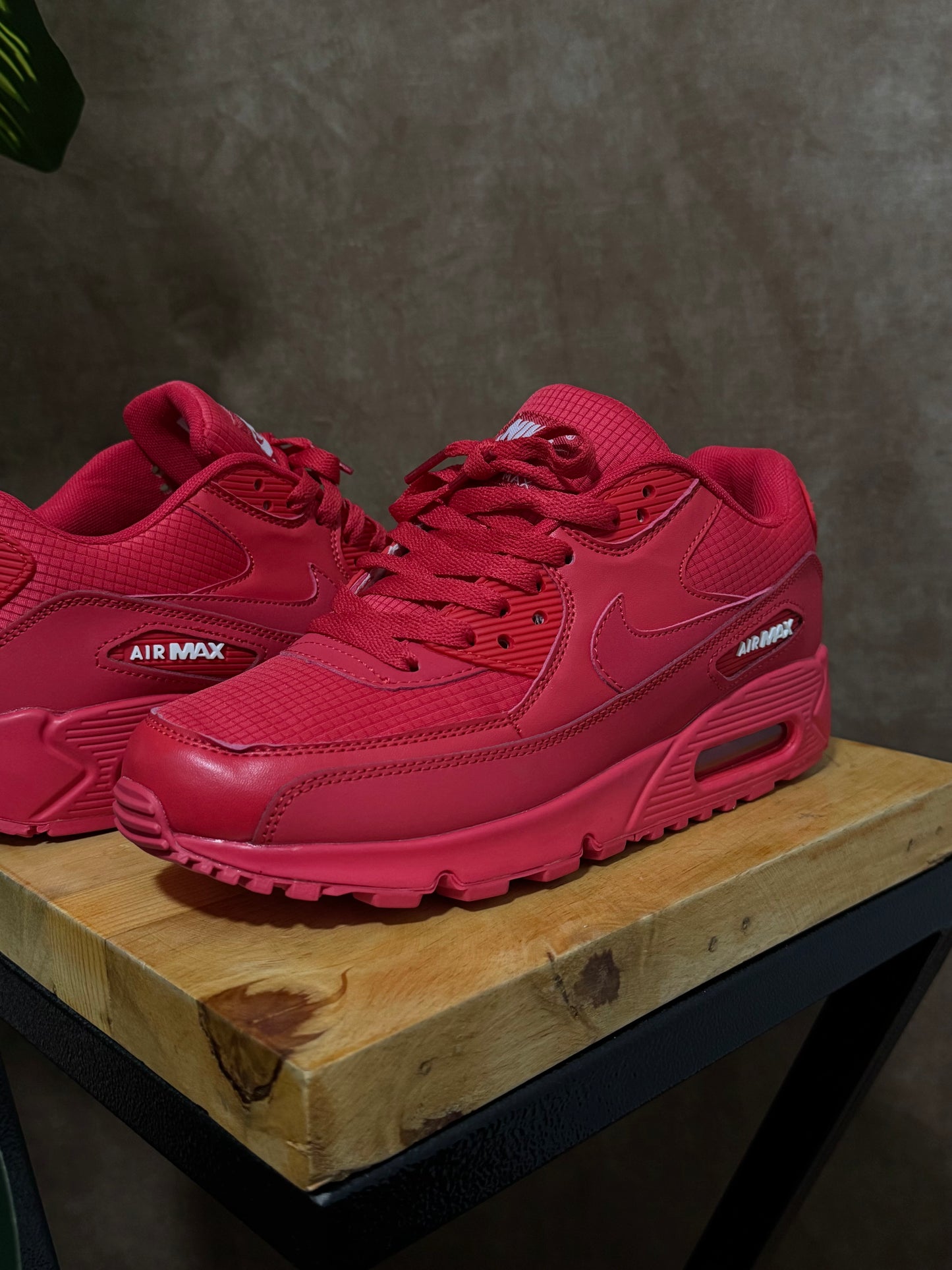 Nike Air Max 90 “Triple Red”