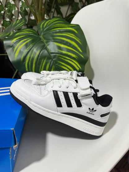 Adidas Forum Low Blanca/Negra